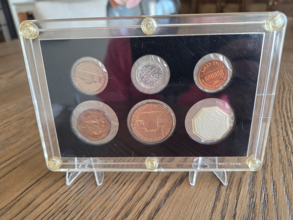 1961 U.S. Proof Set – Rainbow Toning – Original Mint Plastic in Holder – exact item photo 2